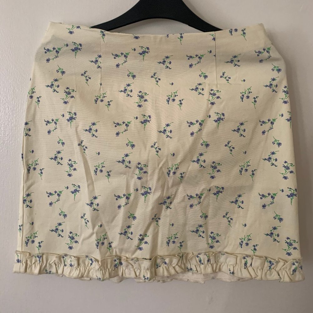 NEW Urban Outfitters Floral Mini Skirt